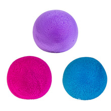 Load image into Gallery viewer, Smoosho’s Colour Change Furry Ball