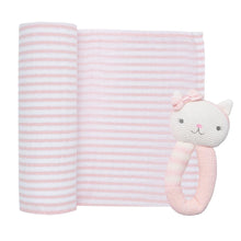 Load image into Gallery viewer, DAISY THE CAT RATTLE &amp; MUSLIN GIFT SET