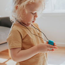 Load image into Gallery viewer, JELLYSTONE ROBOT PENDANT - GREY